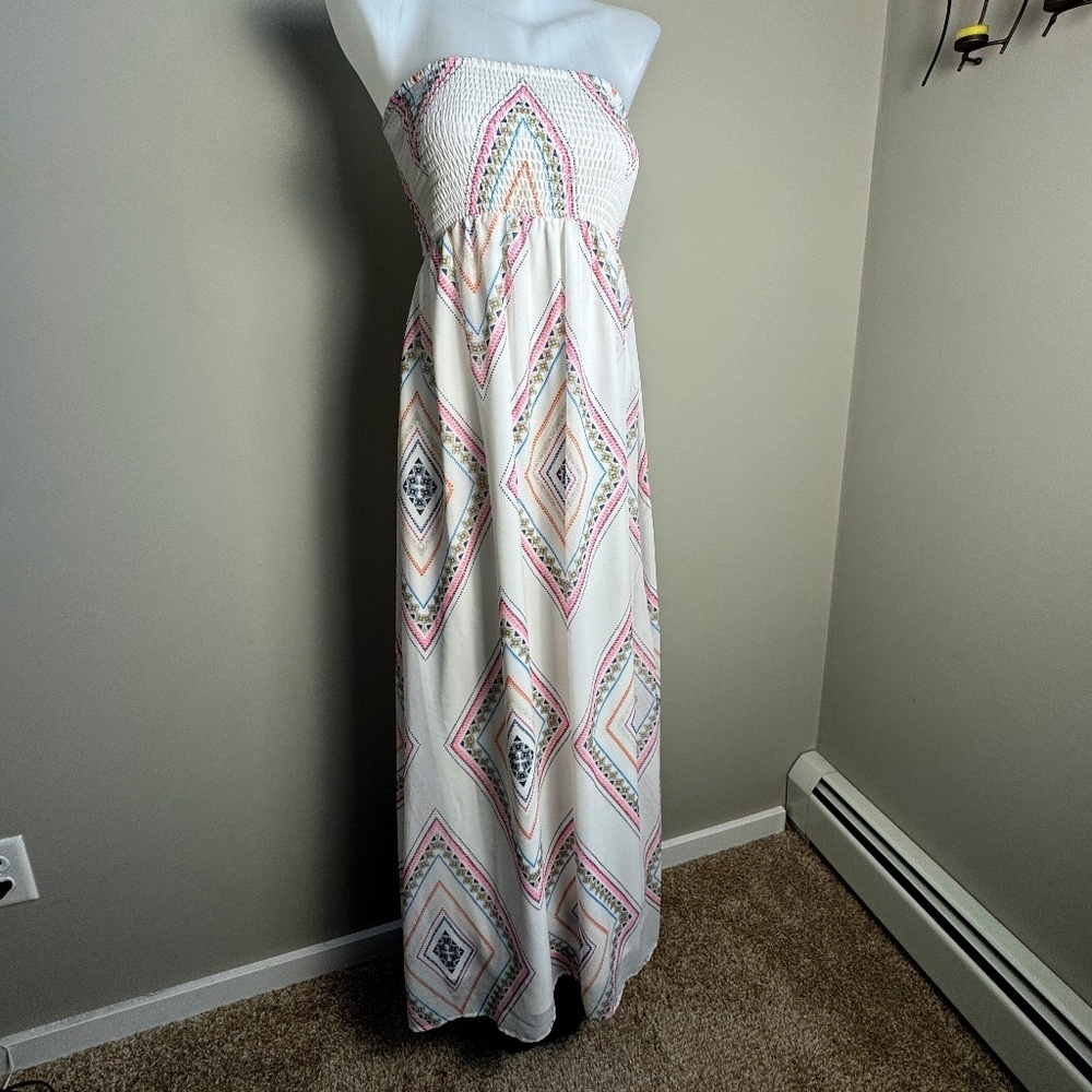 Old Navy Women's Strapless Chiffon Lightweight Boho Maxi Dress Size Small‎ Aztec